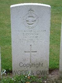 Reichswald Forest War Cemetery - Cooper, Stanley